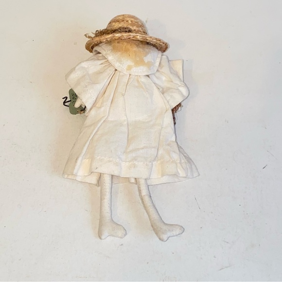 Primitive Look Cloth Rag Doll with Basket & Birdhouse by Westwater Enterprises - Picture 7 of 7